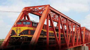 VIDEO Avanza construcción de segundo puente ferroviario en Nuevo Laredo