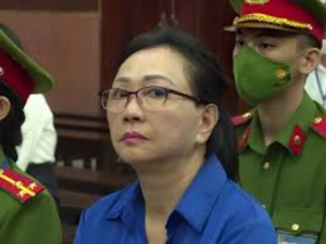 Condenan a muerte a empresaria; le perdonar&aacute;n la vida si regresa el dinero