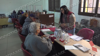 Bienestar Federal en Nuevo Laredo entrega tarjetas a mujeres y adultos mayores para apoyos sociales