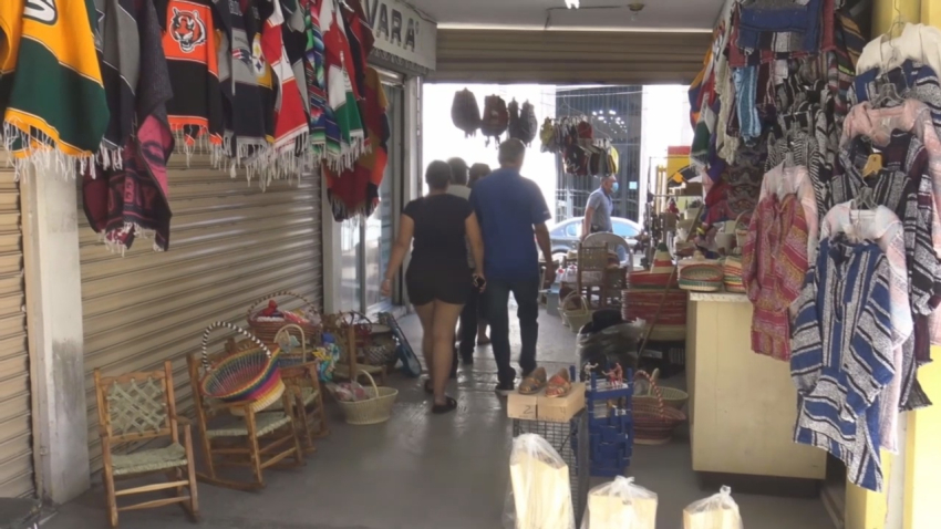 VIDEO Comercio informal ya supera al formal en Nuevo Laredo; Piden estrategia de freno.