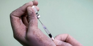 Vacuna de Pfizer ya podrá venderse tras aprobación de la FDA