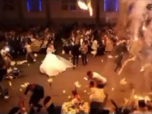 Incendio en boda deja 100 muertos en Irak