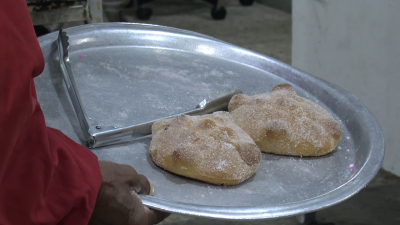 Panaderías elaboran pan de muerto ante cercanía de día