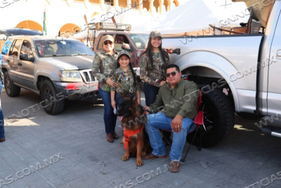 NUEVO LAREDO DA LA BIENVENIDA A LA TEMPORADA DE CAZA CON EL DESFILE CINEG&Eacute;TICO 2025