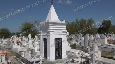 Recorrido por la Historia, Mausoleos y Personajes Ilustres de Nuevo Laredo