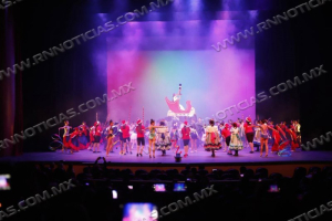 TODO LISTO PARA LA GALA DE INVIERNO CON DANZA Y M&Uacute;SICA EN EL CENTRO CULTURAL.