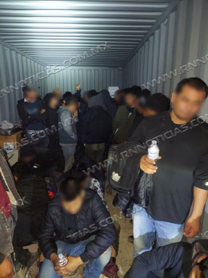 Sinergia de autoridades detienen a 52 personas indocumentadas en Laredo