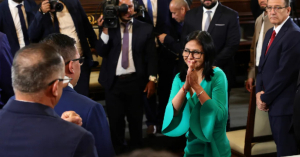 Delcy Rodr&iacute;guez toma protesta como presidenta de Venezuela tras detenci&oacute;n de Nicol&aacute;s Maduro