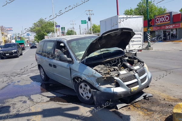 Causa anciano aparatoso accidente en Nuevo Laredo