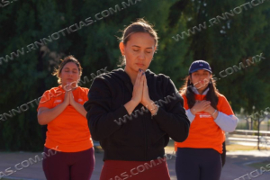 INVITA IMJUVE A SESIÓN GRATUITA DE YOGA PARA MUJERES EN LA CASA DE LA CULTURA VIVEROS