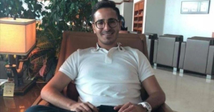 Capturan al estafador de Tinder, Simon Leviev, su caso inspir&oacute; un documental de Netflix