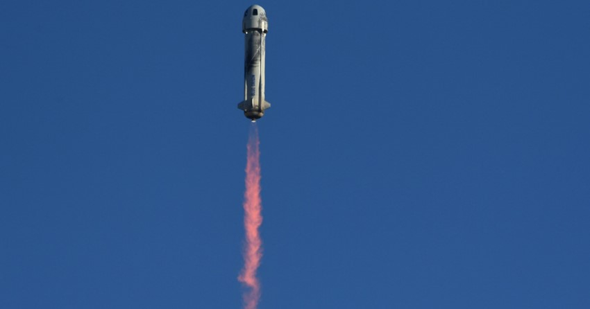 Inicia la NASA prueba final del mega cohete que llevará hombres a la luna