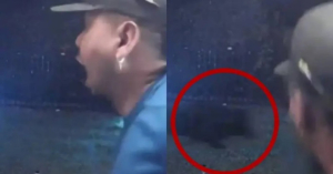 Hombre es atacado por un oso en la puerta de su casa