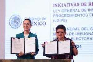 Sheinbaum env&iacute;a iniciativas de Reforma para elecci&oacute;n de jueces y ministros
