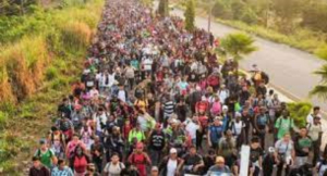 Caravana migrante en busca del sueño americano avanza desde el Sur de México