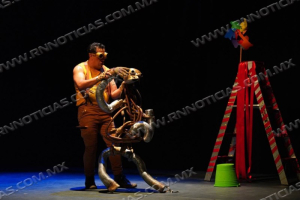 CONCLUYE CON &Eacute;XITO EN NUEVO LAREDO FESTIVAL DE MON&Oacute;LOGOS: TEATRO A UNA SOLA VOZ