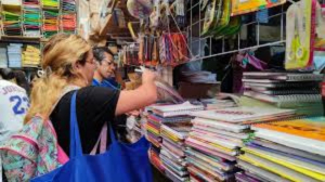 Profeco alerta de aumentos injustificados en &uacute;tiles escolares