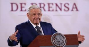 A partir del Lunes ya no dormir&eacute; en Palacio Nacional: L&oacute;pez Obrador