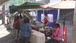 Exhortan a tener cuidado al consumir alimentos en la v&iacute;a p&uacute;blica