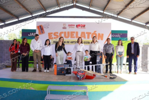 CON LIDERAZGO EDUCATIVO, CARMEN LILIA CANTUROSAS MARCA DIFERENCIA CON APOYOS ESCOLARES; M&Aacute;S DE 300 PLANTELES RECIBEN EQUIPO DE MANTENIMIENTO