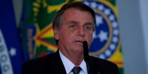 Presidente de Brasil es acusado de “homicidio” y “genocidio” por gestión de pandemia