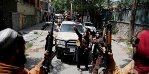 Si EU no retira sus fuerzas habrá consecuencias: talibanes a Biden