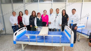 CARMEN LILIA CANTUROSAS FORTALECE SERVICIOS M&Eacute;DICOS CON ENTREGA DE CAMAS HOSPITALARIAS EN EL IMSS Y HOSPITAL GENERAL