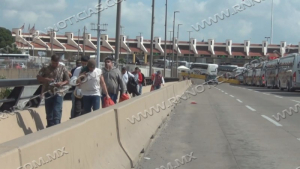 Aumentan retornos definitivos: m&aacute;s de 40 familias mexicanas vuelven al pa&iacute;s ante redadas en Estados Unidos