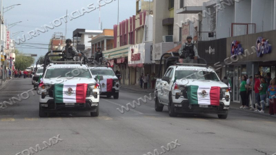 Realizan desfile en Nuevo Laredo por el 214 aniversario de la Independencia de M&eacute;xico