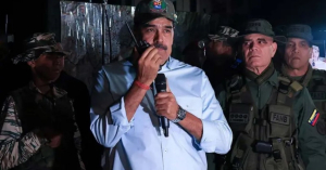Nicol&aacute;s Maduro anuncia despliegue militar ante creciente presencia de Estados Unidos en el Caribe