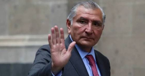 Adán Augusto niega nexos con ‘La Barredora’ y el huachicol fiscal