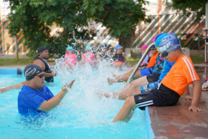 INICIAN NI&Ntilde;OS Y J&Oacute;VENES CURSO DE NATACI&Oacute;N EN UNIDAD DEPORTIVA