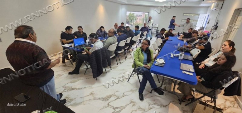 Periodistas se capacitan en Inteligencia Artificial durante taller especializado