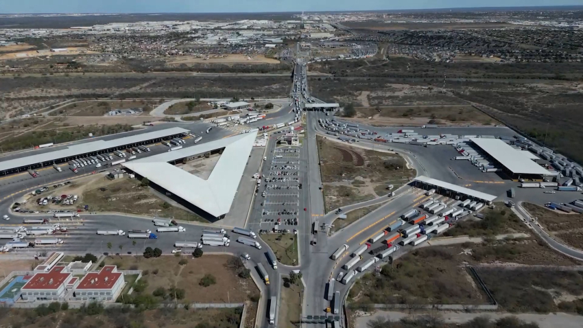 VIDEO Caída de sistema en Puente del Comercio Mundial de Nuevo Laredo dejó pérdidas millonarias