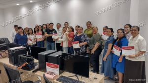 CONCLUYE CURSO DE COMPUTACI&Oacute;N EN LA INFOTECA; GRAD&Uacute;AN 25 MUJERES