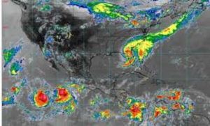 Cinco ciclones &lsquo;RODEAN&rsquo; M&eacute;xico al mismo tiempo; as&iacute; se ven las tormentas tropicales