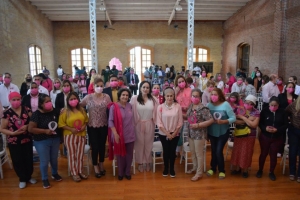 Refrenda Gobierno apoyo a mujeres en el Día Internacional de la Lucha contra el Cáncer