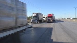 VIDOE Caída del sistema en puente 3 del comercio mundial de Nuevo Laredo genera pérdidas millonarias