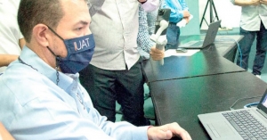 Eligen a Guillermo Mendoza como rector de la UAT