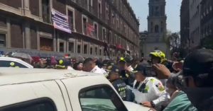 Instalan plant&oacute;n en el Z&oacute;calo tras megamarcha de la CNTE