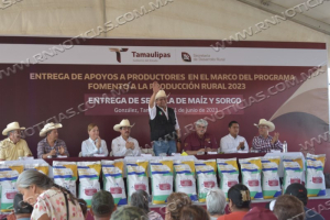 Se entregan fertilizantes para el bienestar en el sur de Tamaulipas.