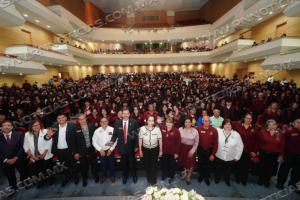 PRESIDENTA MUNICIPAL CARMEN LILIA CANTUROSAS ES MADRINA DE GENERACI&Oacute;N DE LA PREPARATORIA MUNICIPAL &ldquo;ELENA PONIATOWSKA&rdquo;