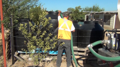 VIDEO Reparto de agua en pipas beneficia a 450 familias