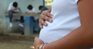 Mil bebés de menores de edad nacen al día en México