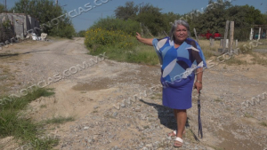Habitantes de la colonia Lomas del Rosario exigen calles dignas a Presidenta Carmen Lilia Canturosas
