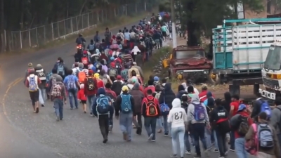 VIDEO Criminales promueven caravanas migrantes; Ken Salazar Embajador de Estados Unidos