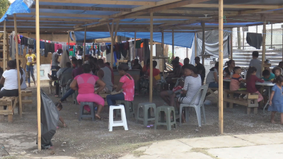 VIDEO Sigue llegada de migrantes a Nuevo Laredo; Refugios llevan con control