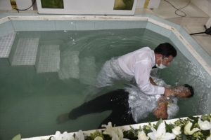 La Luz del Mundo celebra 96 años con miles de bautismos alrededor del mundo