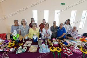 CON &Eacute;XITO SE LLEVA A CABO EL BAZAR DE ARTE DEL DIF; CONTINUAR&Aacute; TODA LA SEMANA EN LA CASA CLUB DEL ADULTO MAYOR