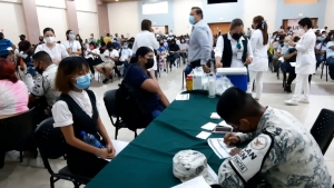 VIDEO Migrantes extranjeros también se vieron beneficiados con vacunación anticovid